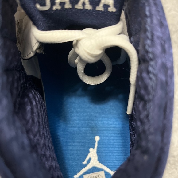 Air Jordan 23 Retro PE “Georgetown University” Sz. 18 (FV1334-004) (RARE Item) - Picture 7 of 11